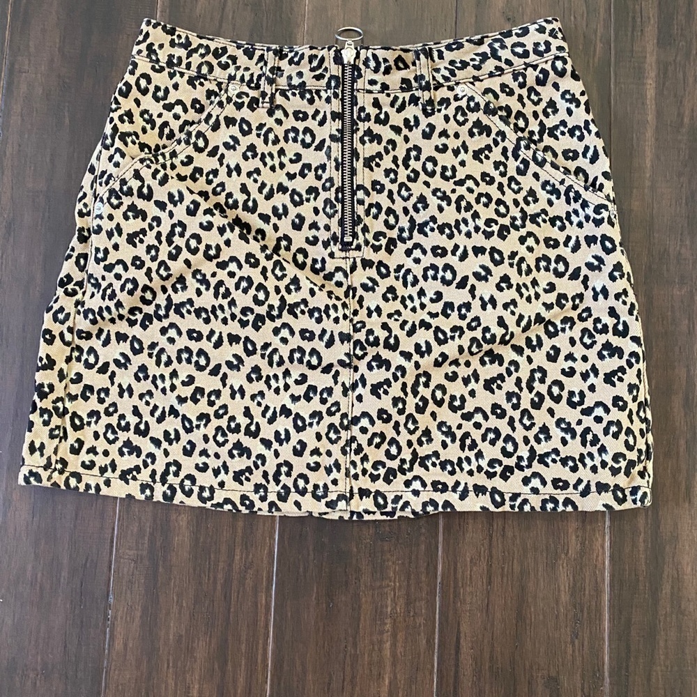 TOPSHOP MOTO LEOPARD PRINT 1/4 ZIP SIZE 6